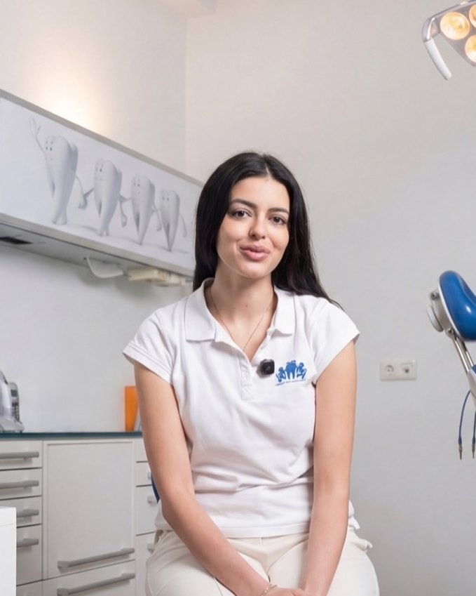 Porträt von Dr. med. univ. Dalia Milani, Zahnärztin in Wien