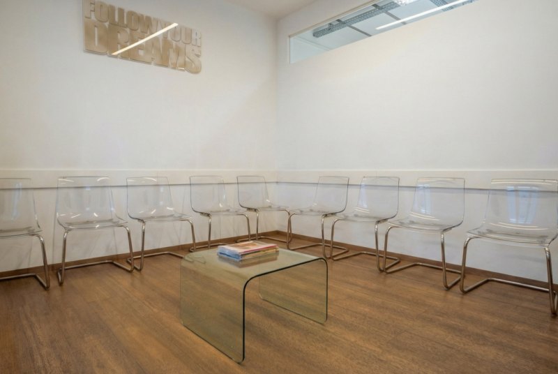 Wartezimmer der Zahnarztordination Dr. Hussein in Wien
